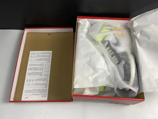 Cheap TB OG AIR 1 'VOLT HIGH GOLD' RETRO 555088-118 JORDAN 0506